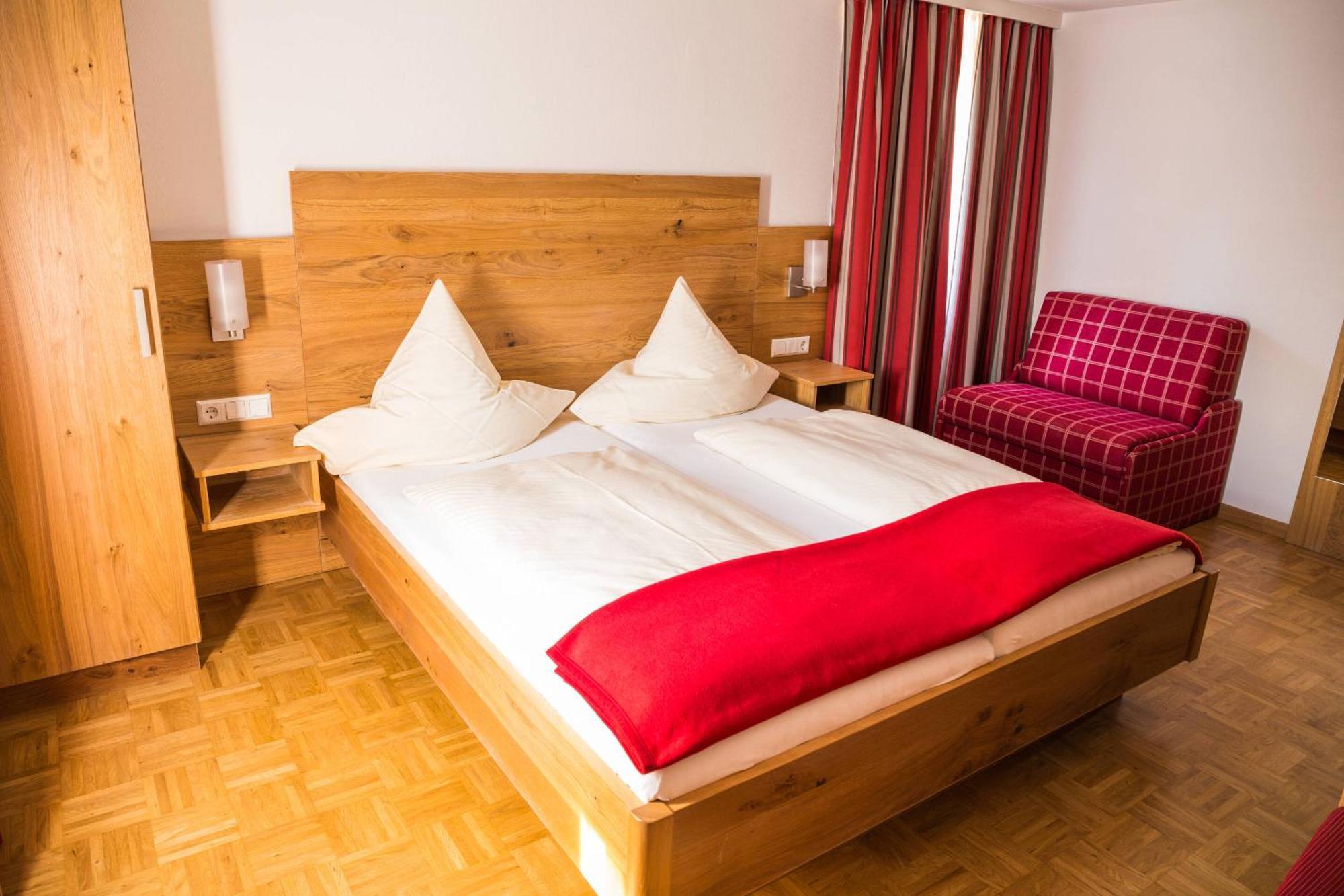 Landgasthaus Zur Linde, Neusatz Buhl Bagian luar foto